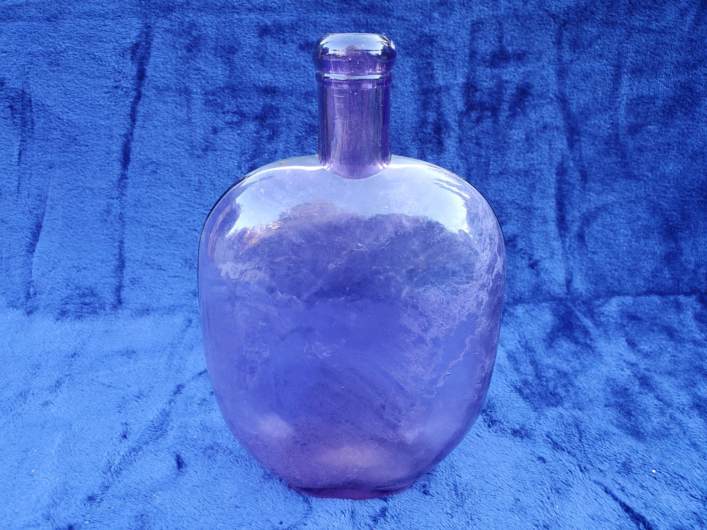 Amethyst / Purple Flask-Form Bottle