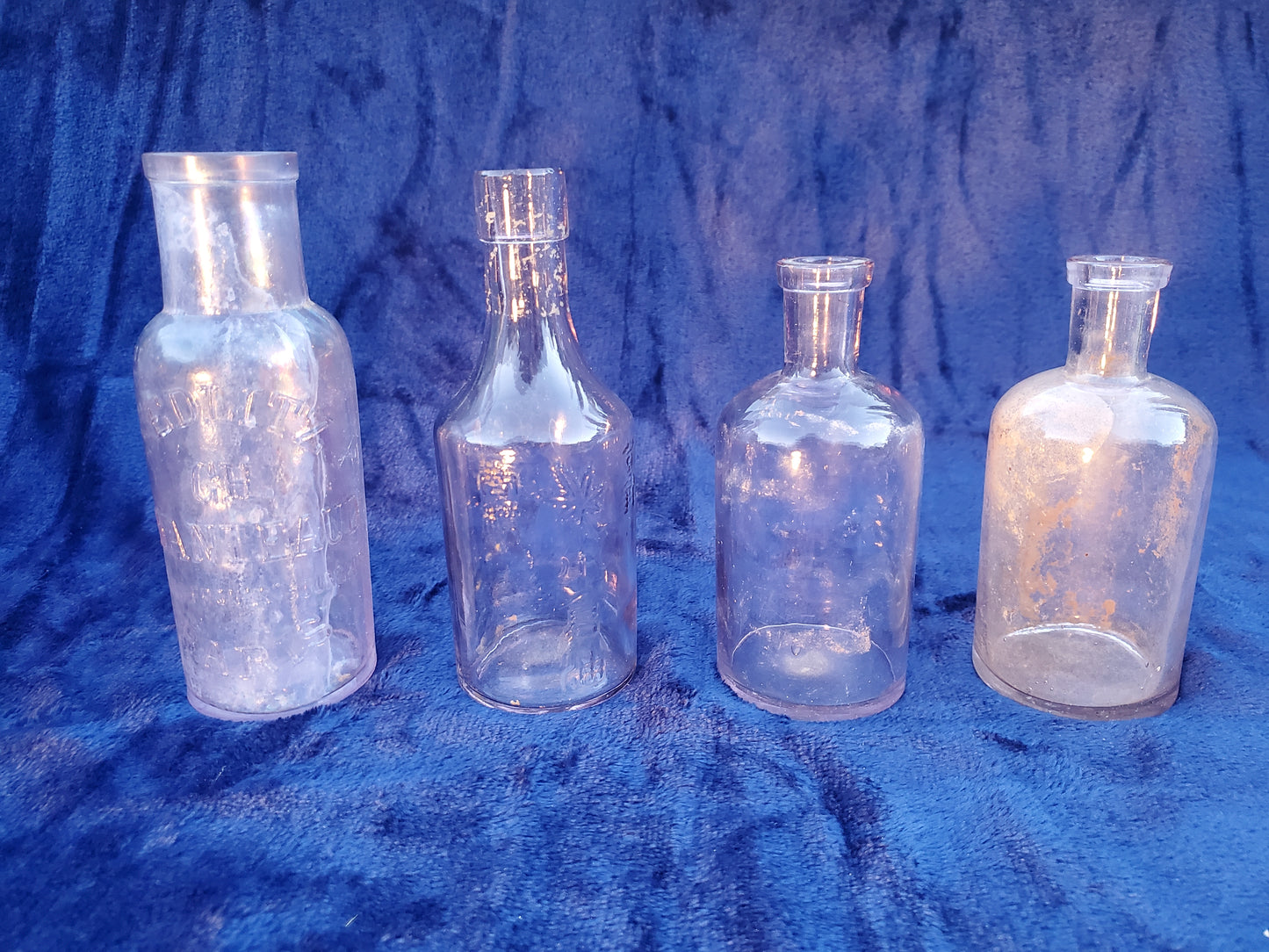 Authentic late-19th / early-20th century bottle grouping (27 Bottle Lot)