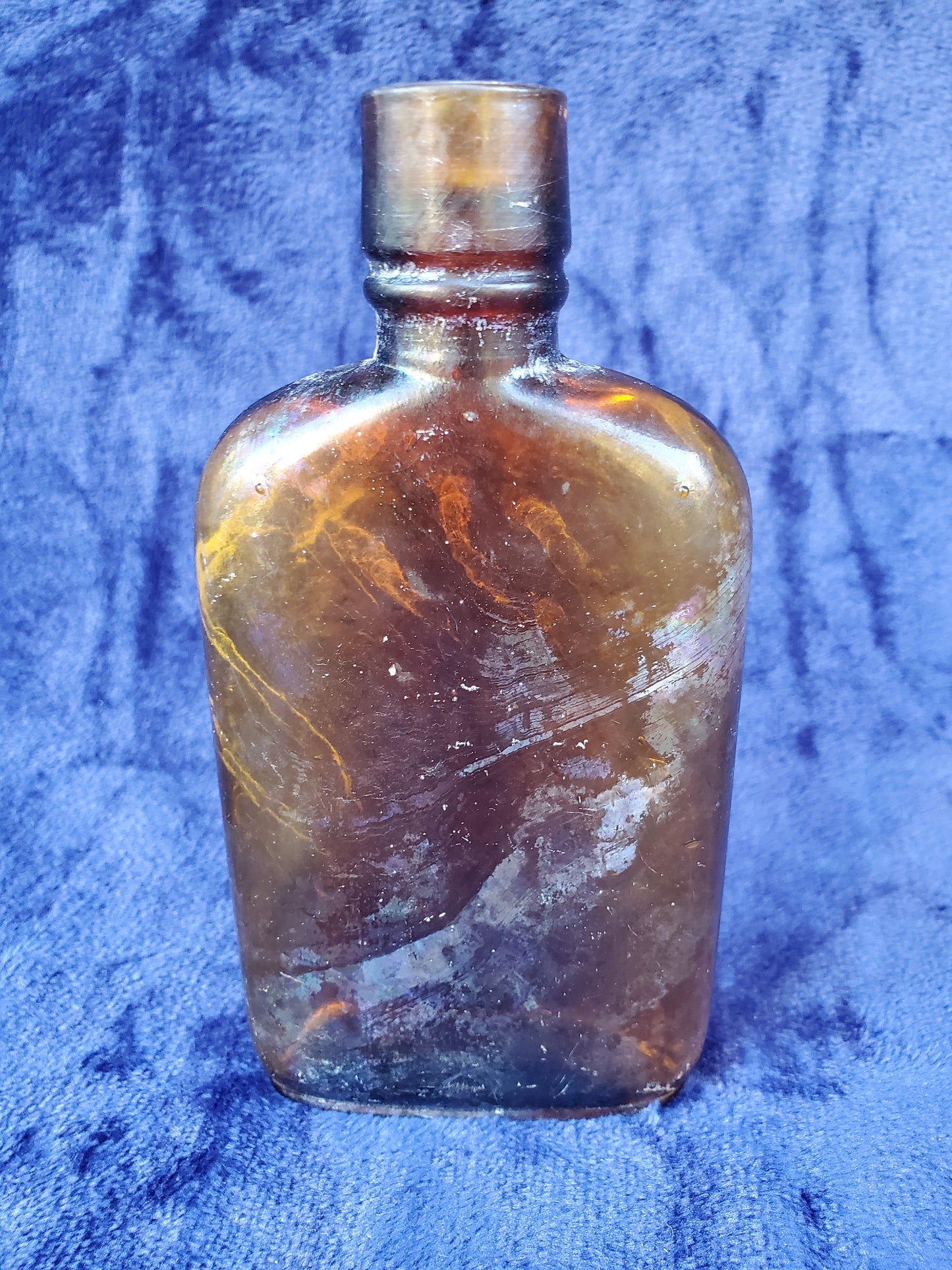 OLD GILT EDGE WHISKEY FLASK (CROWN LOGO) 1900–1915
