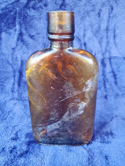 OLD GILT EDGE WHISKEY FLASK (CROWN LOGO) 1900–1915
